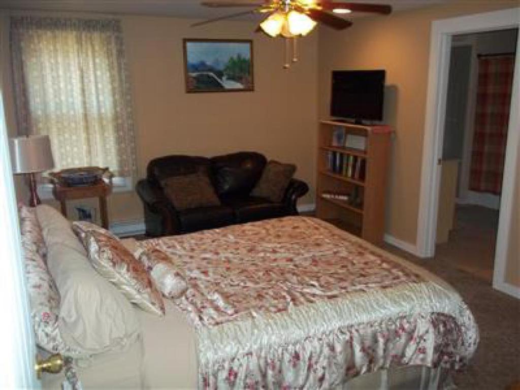Tin Brook Bed & Breakfast Walden Номер фото